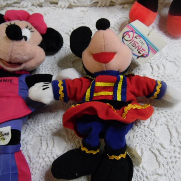 Minie/Mickey mouse figures(274botm) preowned clean good condition - Picture 4 of 10
